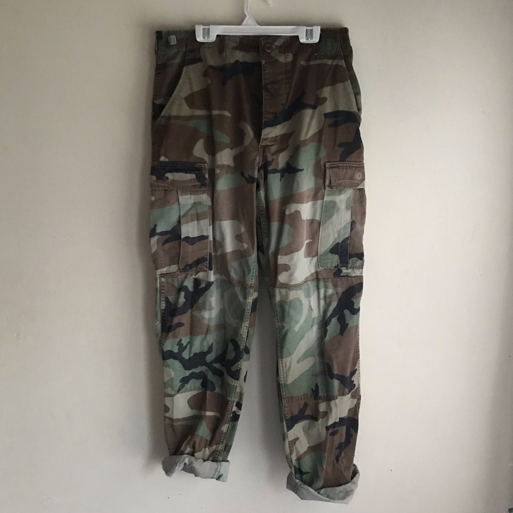 camo pants from urban outfitters